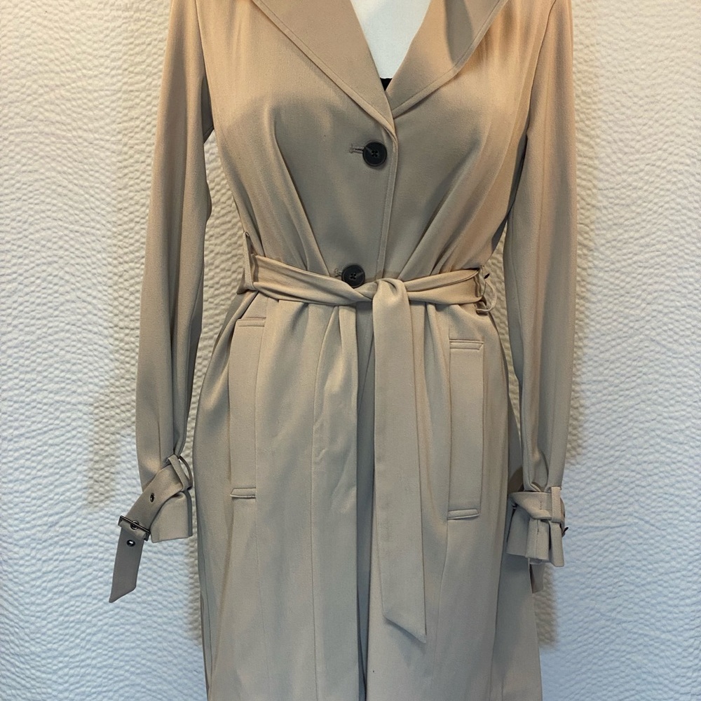 NWOT Vera Wang Beige Trenchcoat Size XS